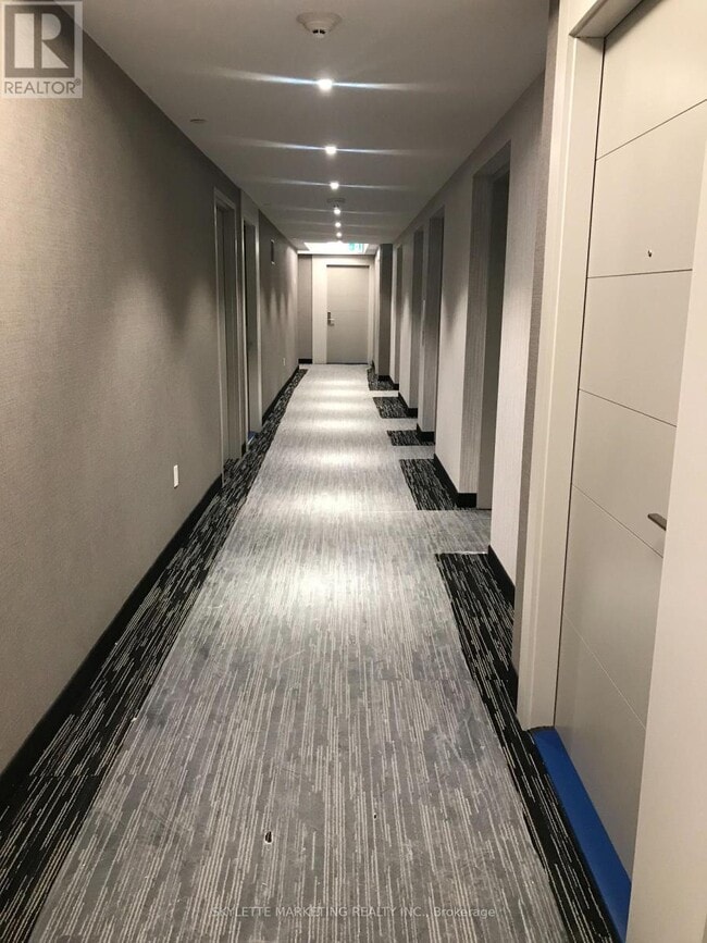 Photo du bâtiment - 50 Wellesley St E