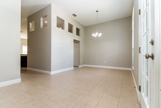 Building Photo - 5235 Greystone Dr