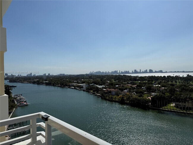Building Photo - 5600 Collins Ave