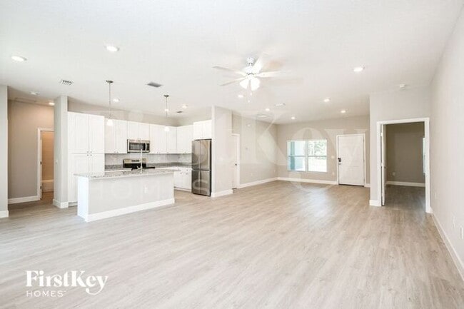 Building Photo - 1340 Cogan Dr