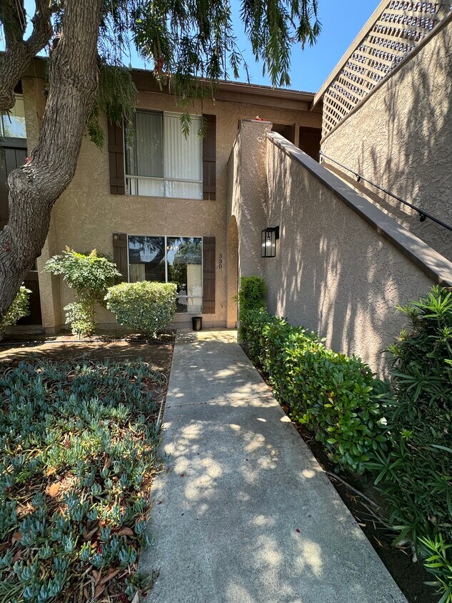 Foto principal - 330 Ivy Ln