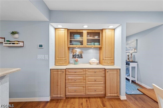 Building Photo - 5890 Trailwinds Dr