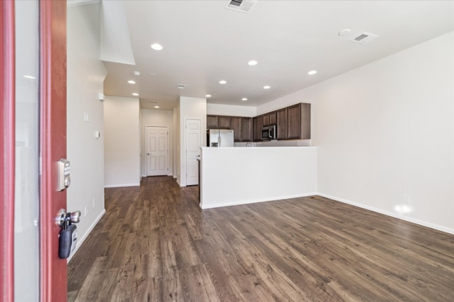 Foto del edificio - 19219 E 64th Ave