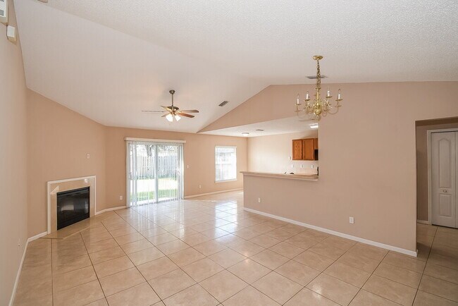 Foto del edificio - 6522 Blue Leaf Ln