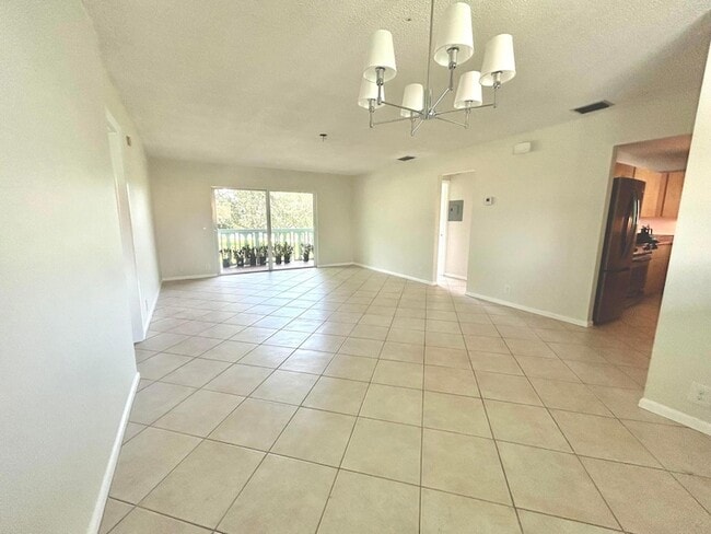 Photo - 421 S Lakeside Drive Unit 7 Apartment