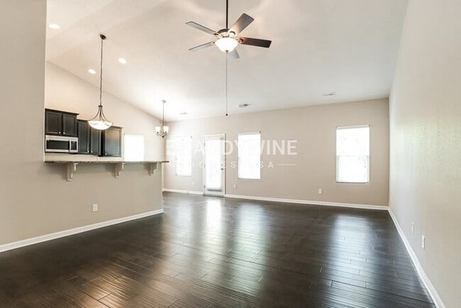 Building Photo - 8928 Avery Meadows Dr