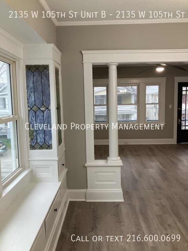Building Photo - 2135 W 105th St