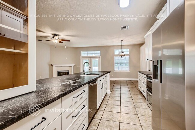 Building Photo - 11989 Collins Creek Dr