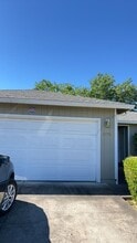 Building Photo - 1771 Tanglewood Ln