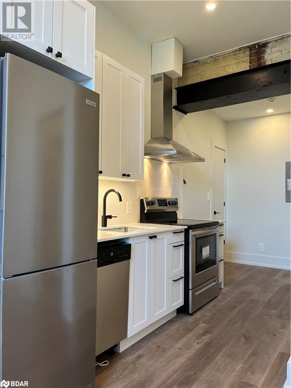 27 Peter St N, Orillia, ON L3V 6S2 House for Rent in Orillia, ON