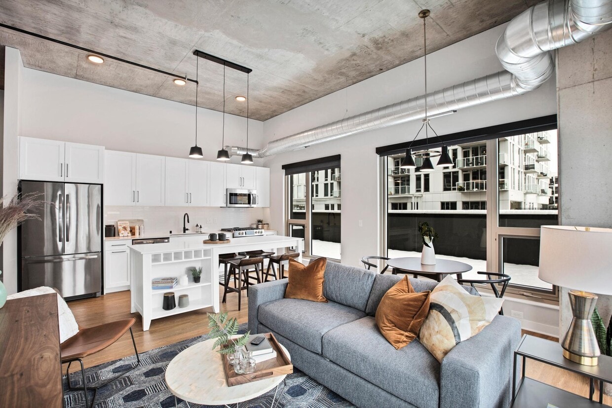 Primary Photo - 401 1st Ave NE