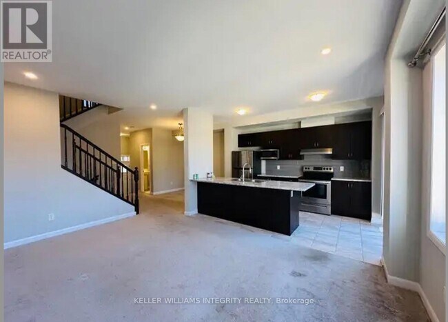 Building Photo - 558 Clemency Cres