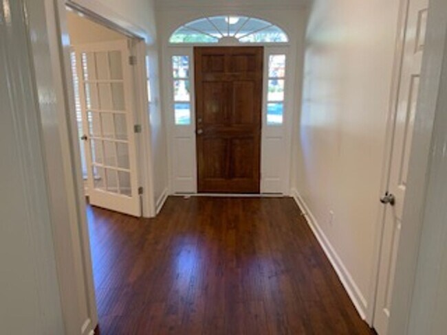Foto del edificio - 1124 Sewanee Ct