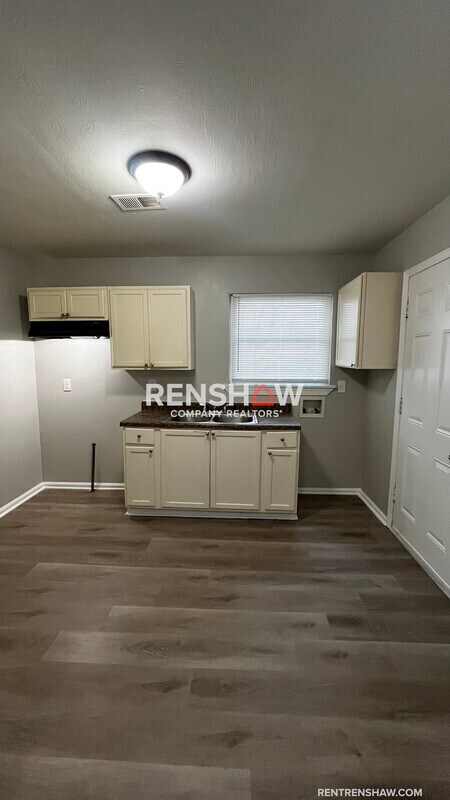 Foto del edificio - 2591 Callie Rd