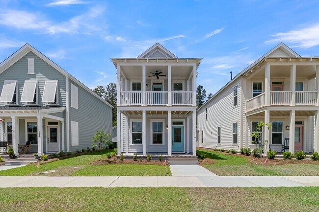 Foto del edificio - Lowcountry Charm Meets Modern Living — You...