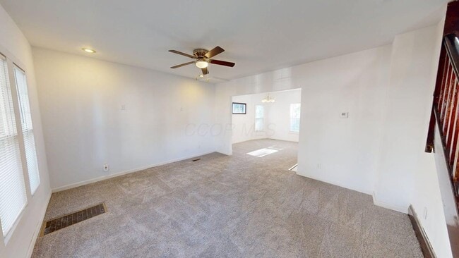 Foto del edificio - 239 S Harris Ave