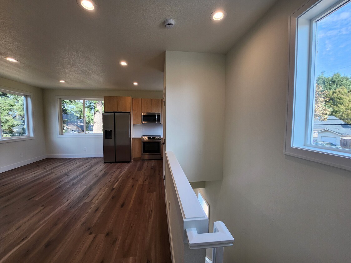 14155 SE Linden Ln, Milwaukie, OR 97267 - Townhome Rentals in Milwaukie OR  | Apartments.com, image size:1125x844