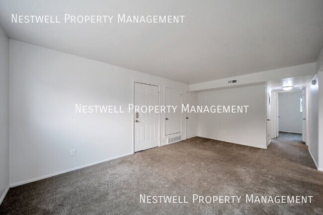 Building Photo - 8453 S Westridge St
