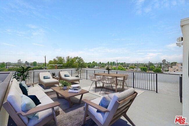 Building Photo - Whitsett Estates