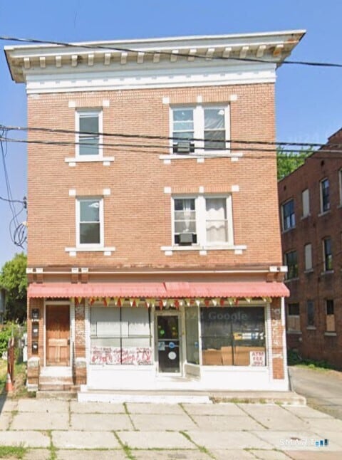 Building Photo - 75-77-77 Barbour St