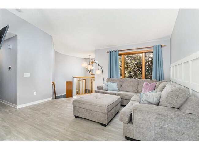 Foto del edificio - 8345 Grace Ct