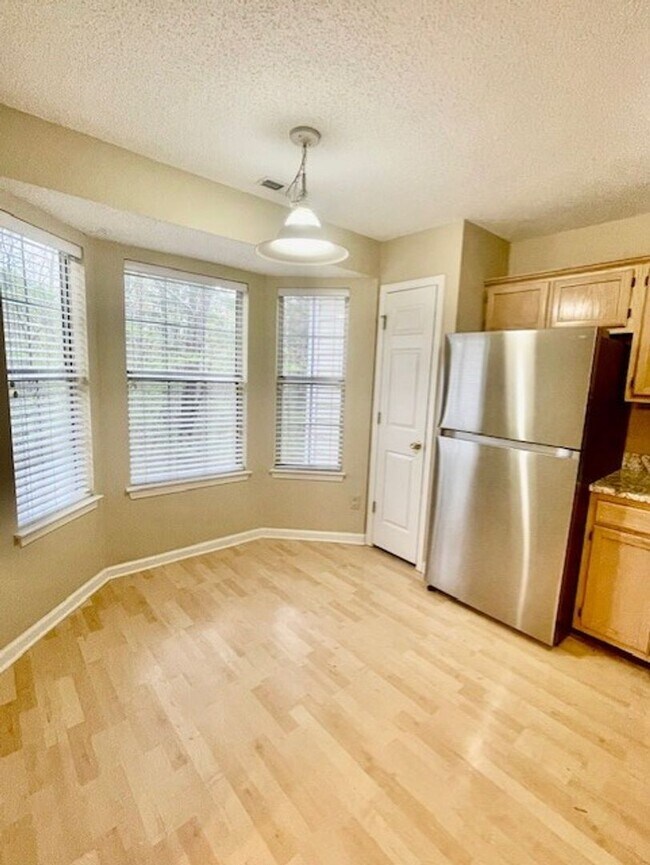 Foto del edificio - 12511 Agate Ln