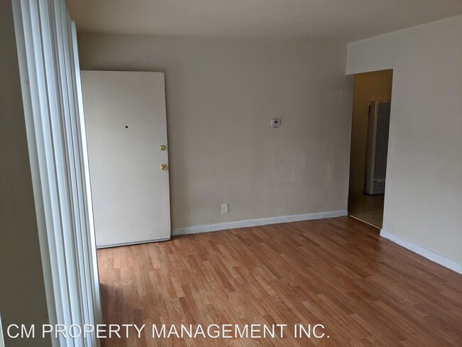 Building Photo - 939-941 N 4th St