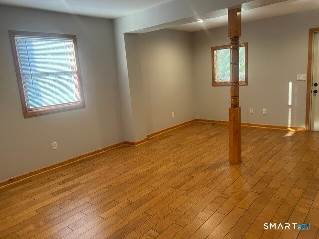 Foto del edificio - 30 Stony Hill Rd