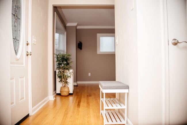 Building Photo - 1449 Jill Dr