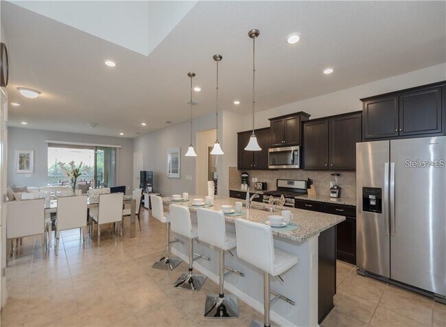 Foto del edificio - 6095 Broad Oak Dr