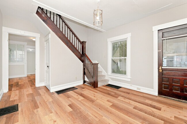 Foto del edificio - 710-712-712 S Mulberry St