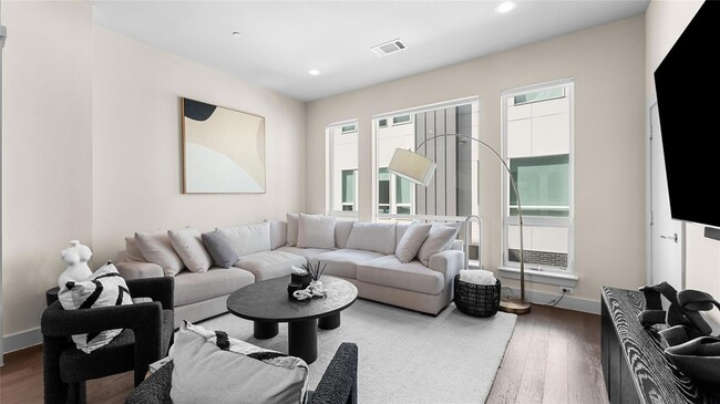 Foto del edificio - 1771 Mccoy St