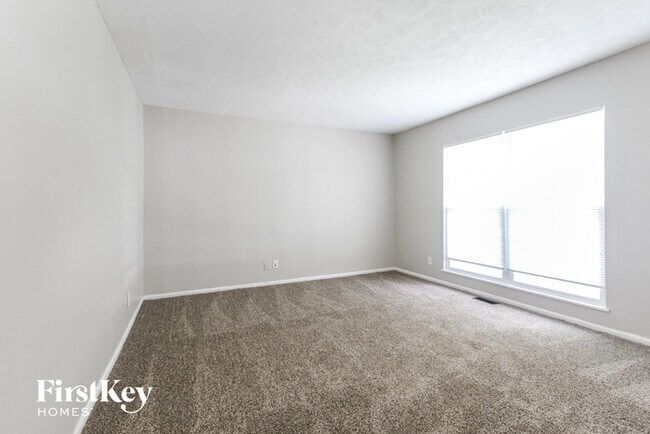 Building Photo - 3556 Biscayne Rd