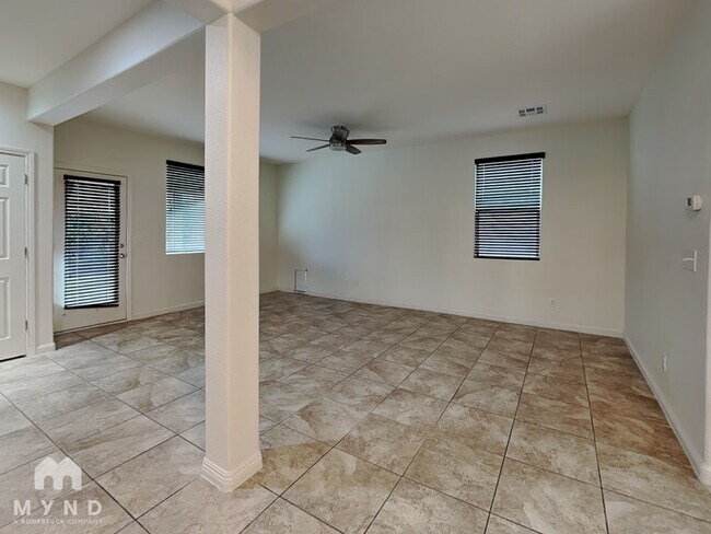 Foto del edificio - 10709 Dobbs Ave