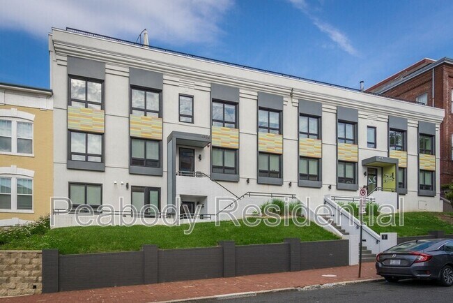 Foto del edificio - 2422 17th St NW