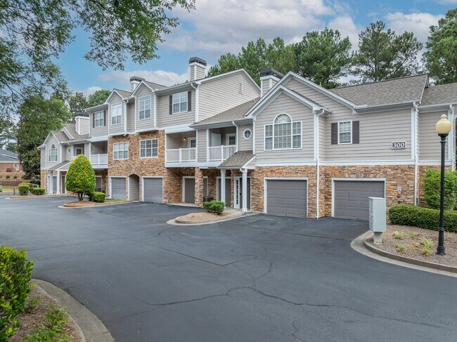 Building Photo - Sought After Towne Lake Location- Walking ...
