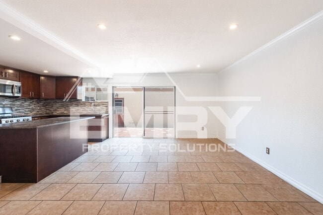 Building Photo - 9781 Karmont Ave