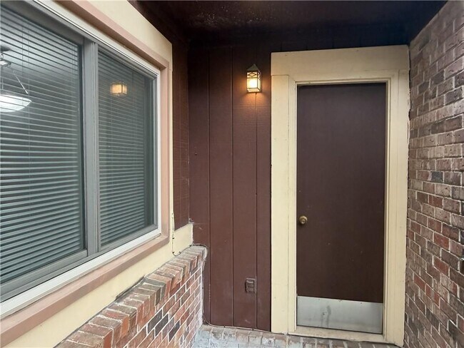 Foto del edificio - 28 Country Pl Ct