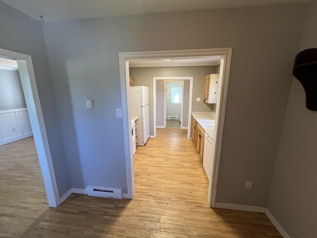 Photo du bâtiment - 1441 Sunderland Ave
