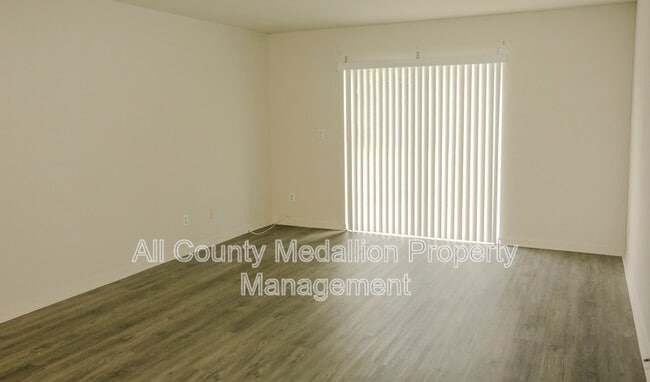 Building Photo - 2511 Hightower Ave S