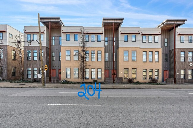 Building Photo - 1225 4th Ave S