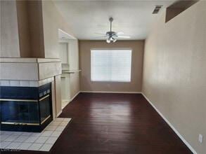 Building Photo - 5201 S Torrey Pines Dr