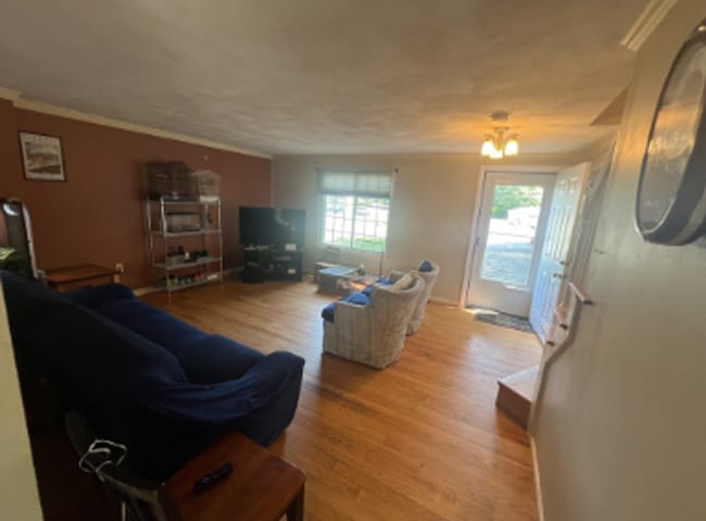 Building Photo - 2-bedroom, 1.5-bath townhome