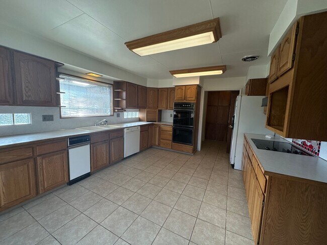 Foto del edificio - 8314 Spruce St SW