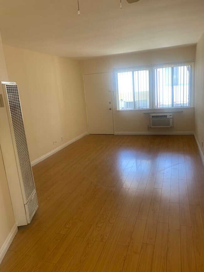 Living Room - 13801 Sherman Way