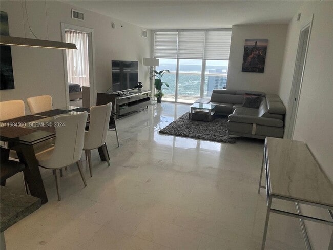 Building Photo - 1830 S Ocean Dr