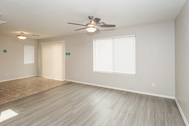 Building Photo - 6510 Abbey Door Ct