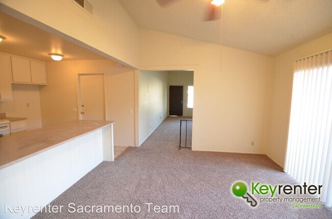 Building Photo - 9620-9620 Cassandra Way