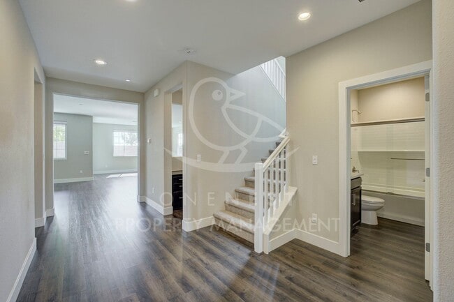 Building Photo - Stunning Modern Living in Twelve Bridges V...