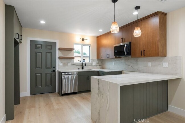 Foto del edificio - 745 W 106th St